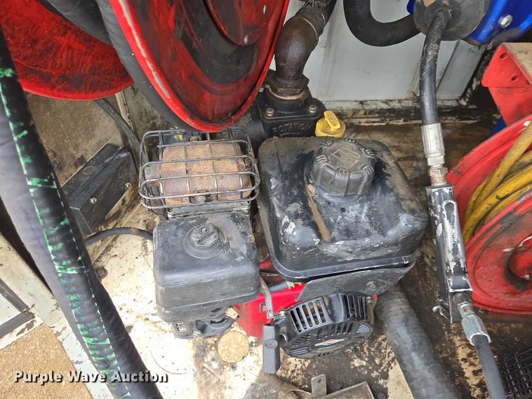 image for item ES2998 2013 CPI DL750 Refueler fuel trailer