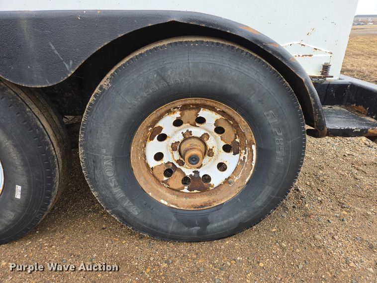 image for item ES2998 2013 CPI DL750 Refueler fuel trailer