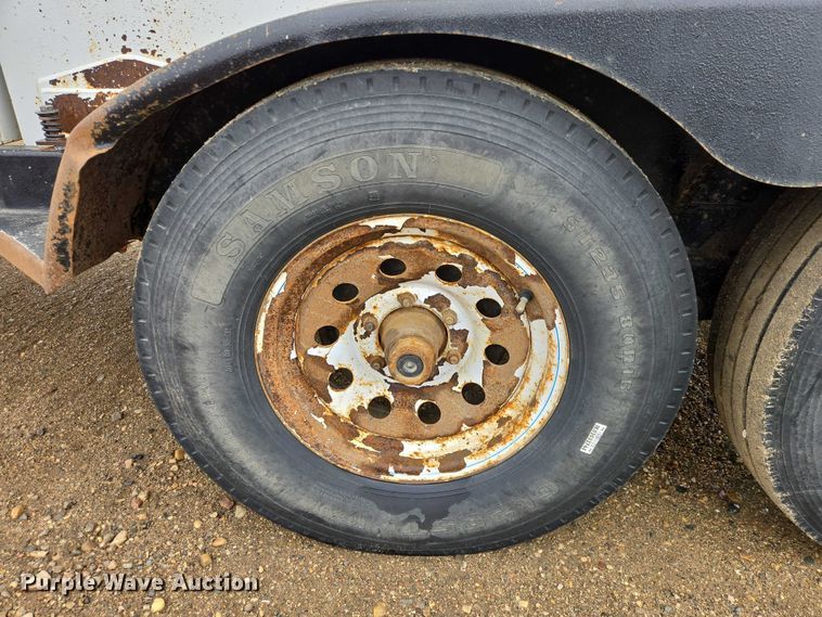 image for item ES2998 2013 CPI DL750 Refueler fuel trailer