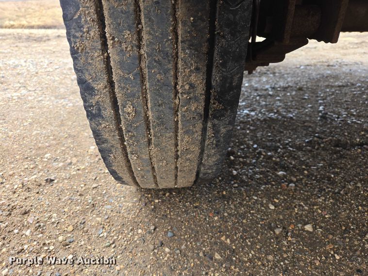 image for item ES2998 2013 CPI DL750 Refueler fuel trailer