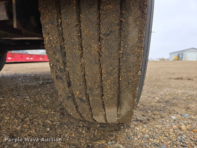 image for item ES2998 2013 CPI DL750 Refueler fuel trailer