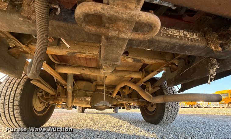 image for item ES5593 2002 Chevrolet Silverado 1500 pickup truck