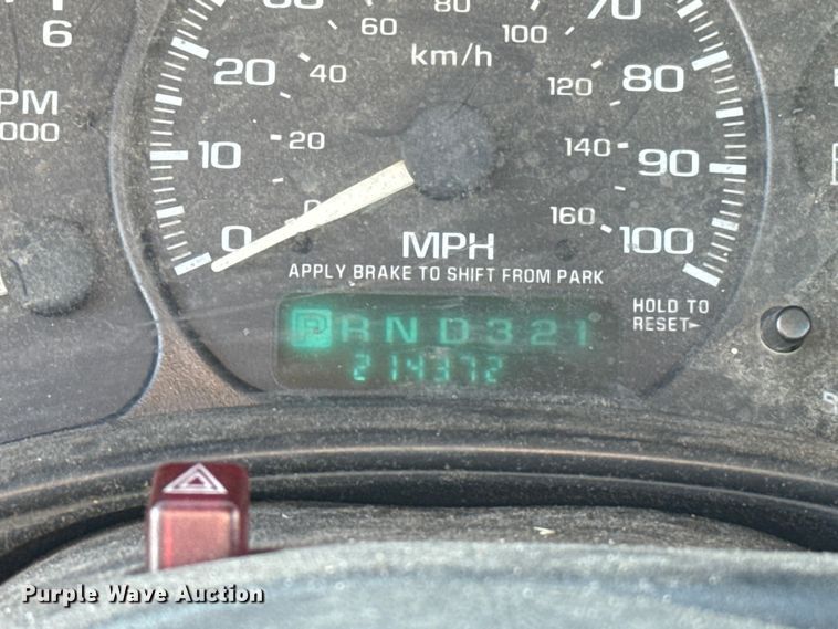 image for item ES5593 2002 Chevrolet Silverado 1500 pickup truck