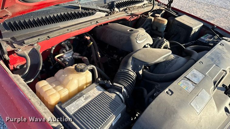 image for item ES5593 2002 Chevrolet Silverado 1500 pickup truck