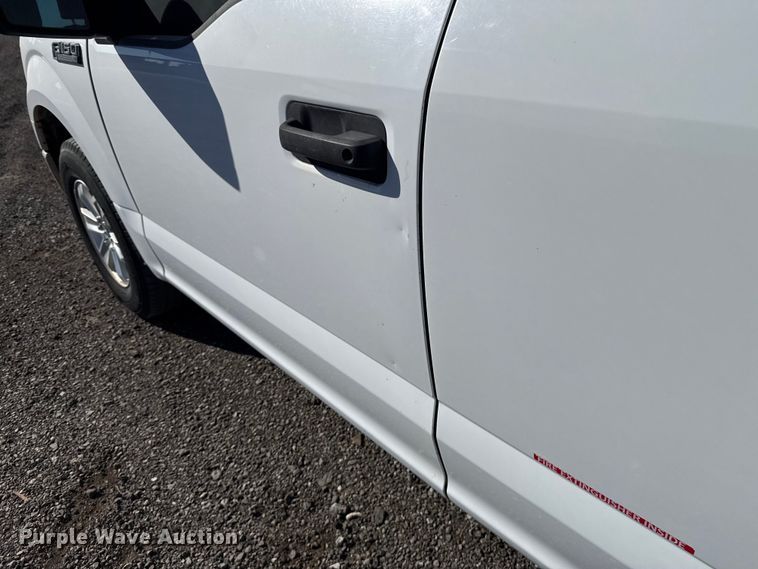 image for item ES5906 2016 Ford F150 XL Ext. Cab pickup truck