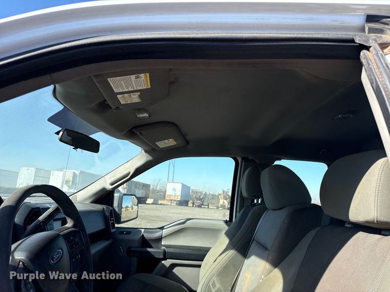 image for item ES5906 2016 Ford F150 XL Ext. Cab pickup truck