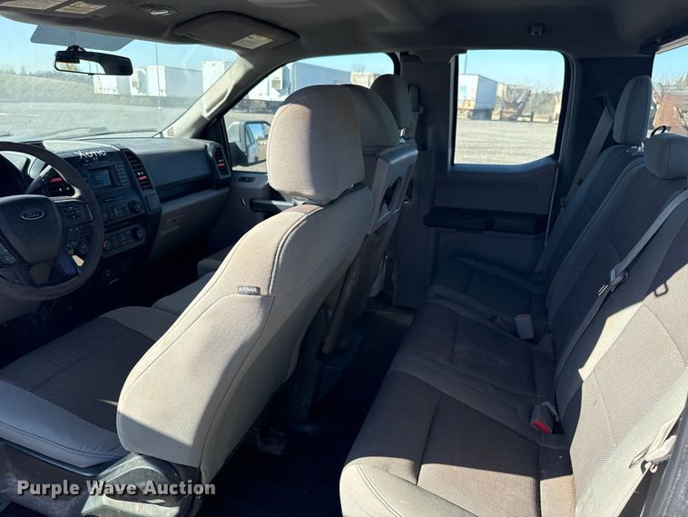 image for item ES5906 2016 Ford F150 XL Ext. Cab pickup truck