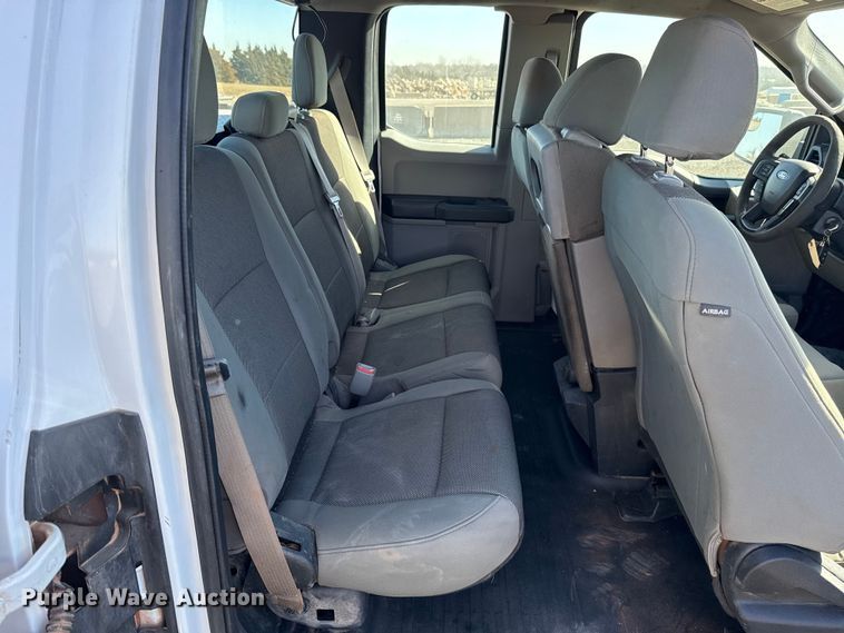 image for item ES5906 2016 Ford F150 XL Ext. Cab pickup truck