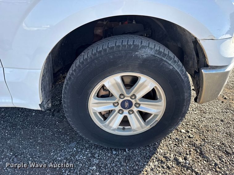 image for item ES5906 2016 Ford F150 XL Ext. Cab pickup truck