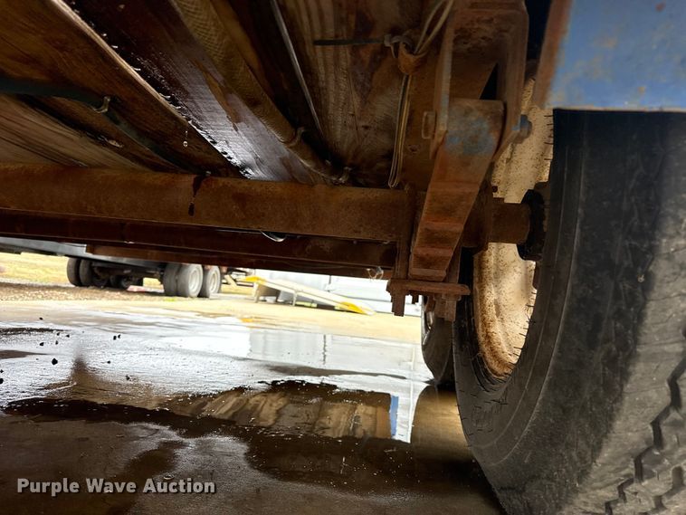 image for item ES5933 Utility trailer with Alkota pressure washer