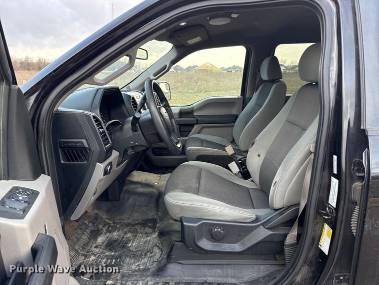 image for item ES5937 2019 Ford F150 Crew Cab pickup truck