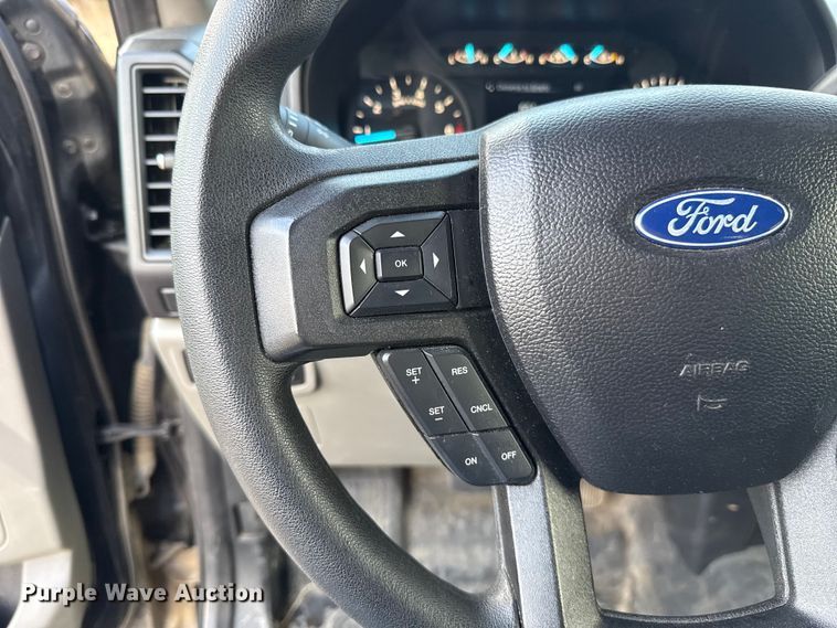 image for item ES5937 2019 Ford F150 Crew Cab pickup truck