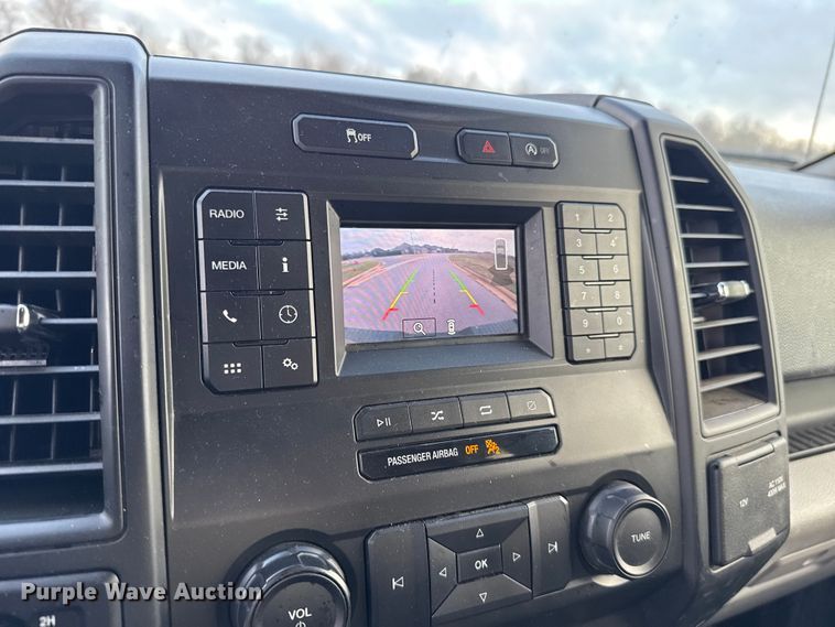 image for item ES5937 2019 Ford F150 Crew Cab pickup truck