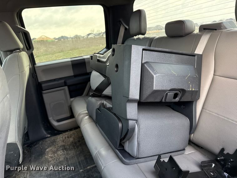 image for item ES5937 2019 Ford F150 Crew Cab pickup truck