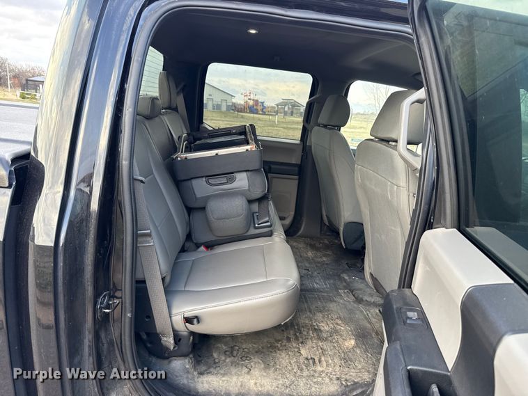 image for item ES5937 2019 Ford F150 Crew Cab pickup truck