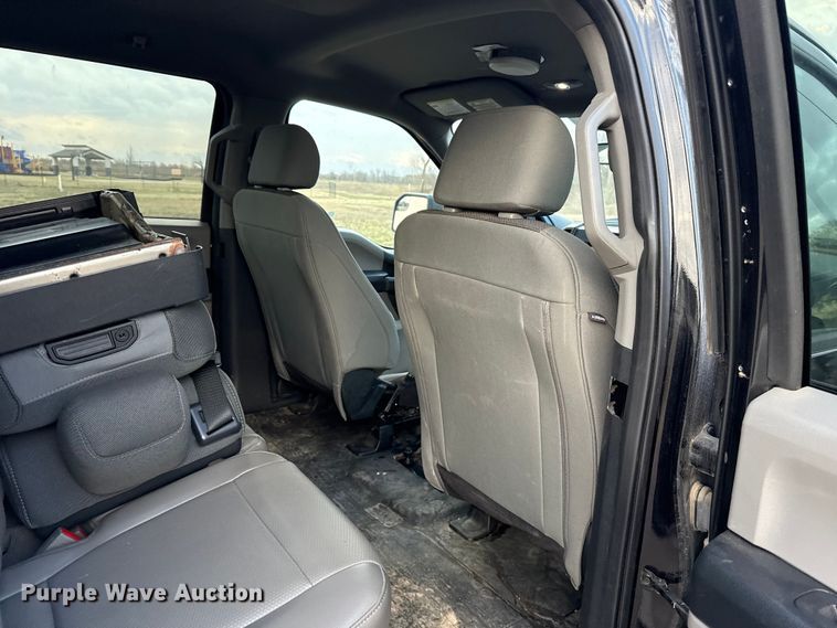 image for item ES5937 2019 Ford F150 Crew Cab pickup truck