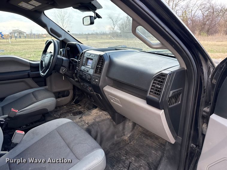 image for item ES5937 2019 Ford F150 Crew Cab pickup truck