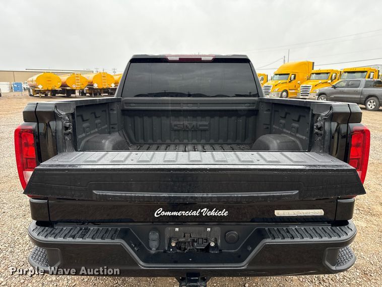 image for item ES5938 2022 GMC Sierra 1500 Crew Cab pickup truck