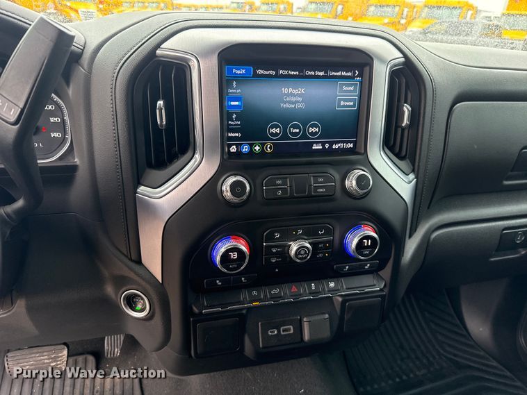 image for item ES5938 2022 GMC Sierra 1500 Crew Cab pickup truck