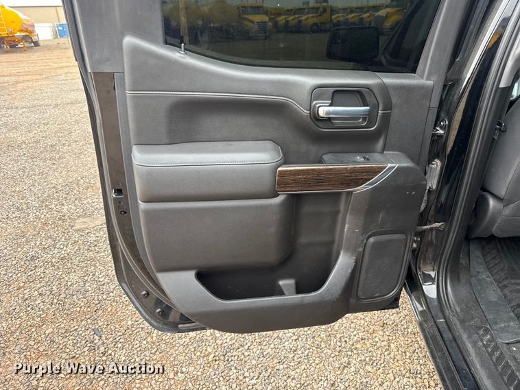 image for item ES5938 2022 GMC Sierra 1500 Crew Cab pickup truck