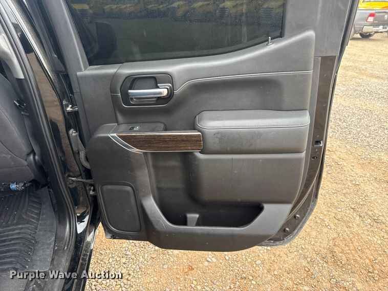 image for item ES5938 2022 GMC Sierra 1500 Crew Cab pickup truck