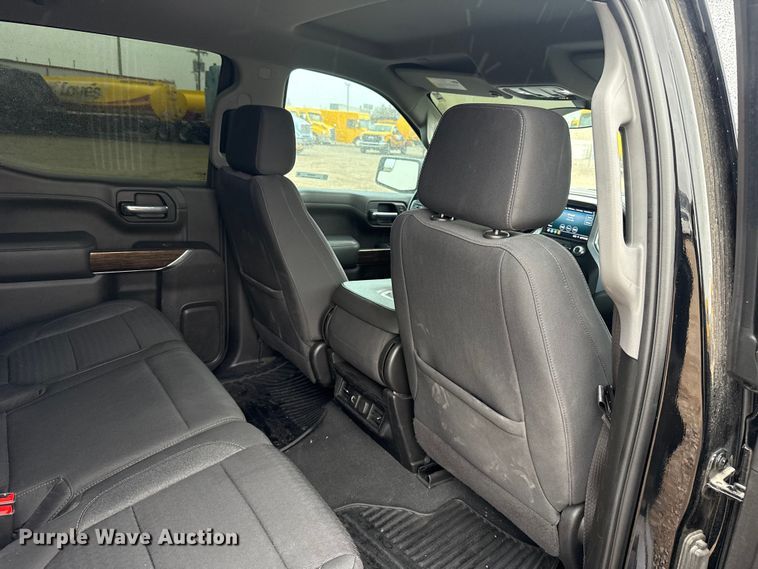 image for item ES5938 2022 GMC Sierra 1500 Crew Cab pickup truck