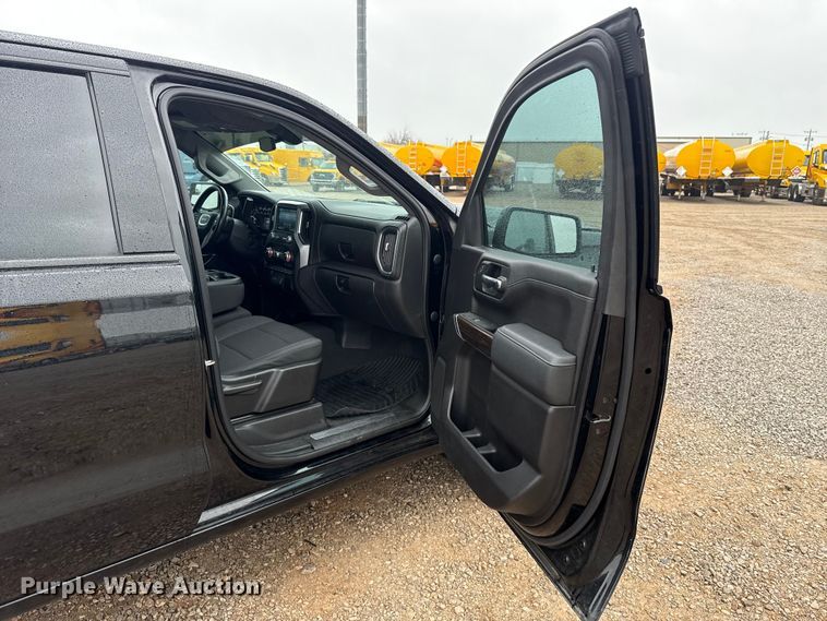 image for item ES5938 2022 GMC Sierra 1500 Crew Cab pickup truck