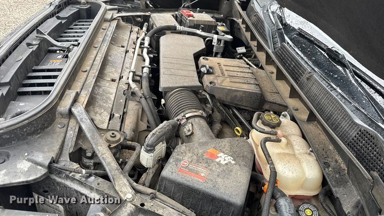 image for item ES5938 2022 GMC Sierra 1500 Crew Cab pickup truck