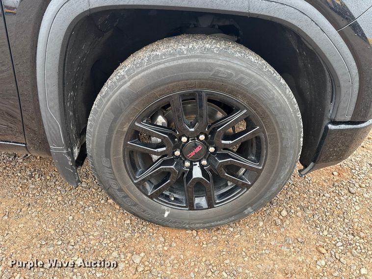 image for item ES5938 2022 GMC Sierra 1500 Crew Cab pickup truck