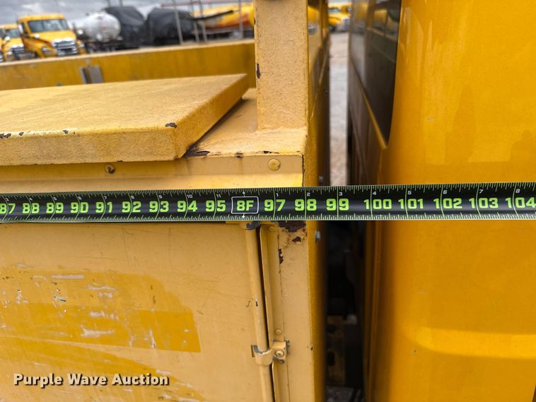 image for item ES5939 2013 Ford F250 Super Duty utility bed pickup truck