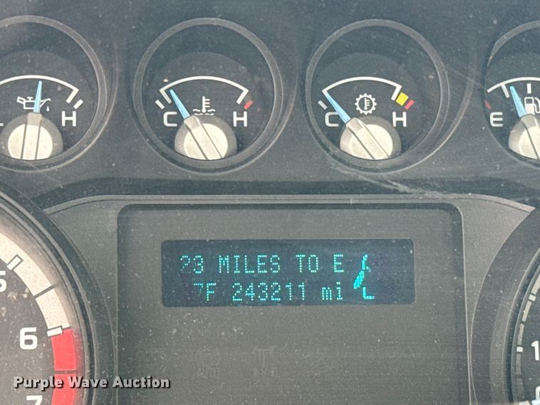 image for item ES5939 2013 Ford F250 Super Duty utility bed pickup truck