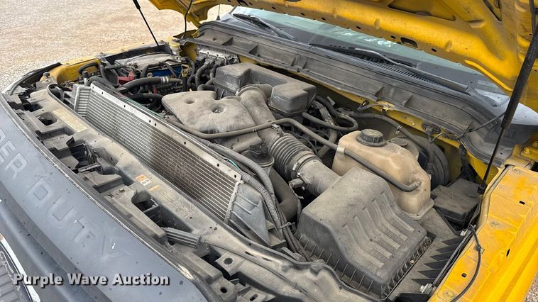 image for item ES5939 2013 Ford F250 Super Duty utility bed pickup truck