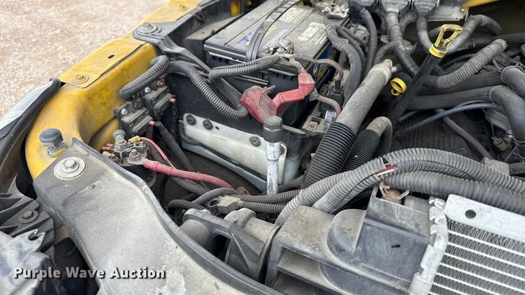 image for item ES5939 2013 Ford F250 Super Duty utility bed pickup truck