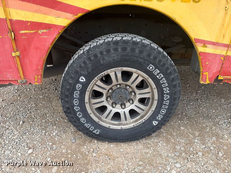 image for item ES5939 2013 Ford F250 Super Duty utility bed pickup truck