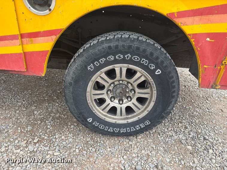 image for item ES5939 2013 Ford F250 Super Duty utility bed pickup truck