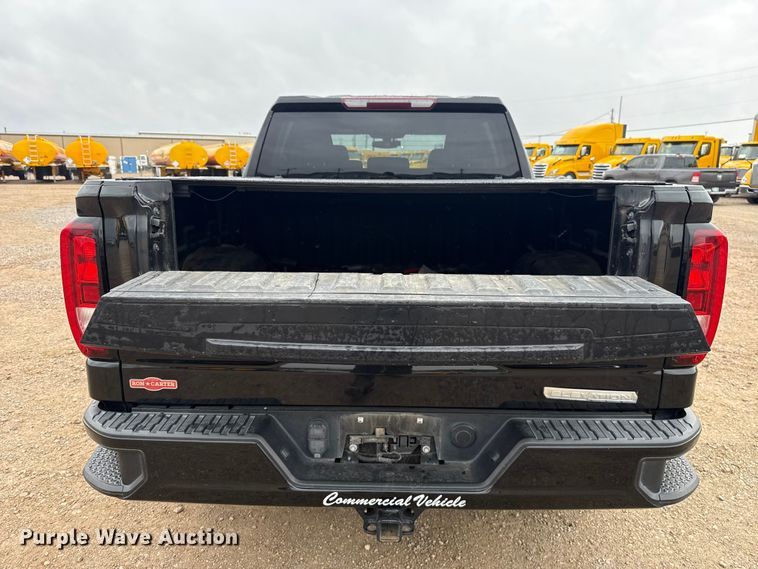 image for item ES5940 2022 GMC Sierra 1500 Crew Cab pickup truck