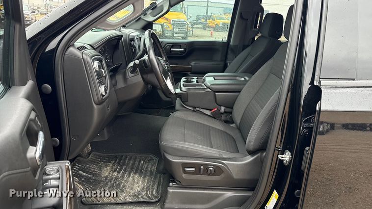 image for item ES5940 2022 GMC Sierra 1500 Crew Cab pickup truck