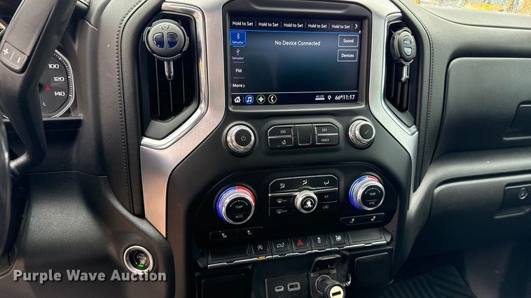 image for item ES5940 2022 GMC Sierra 1500 Crew Cab pickup truck