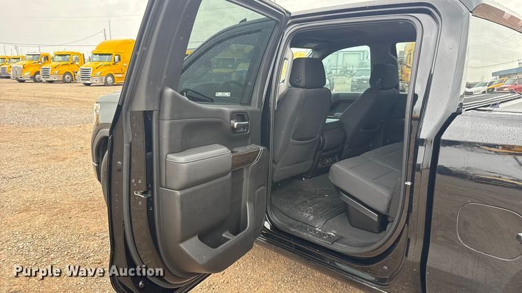 image for item ES5940 2022 GMC Sierra 1500 Crew Cab pickup truck