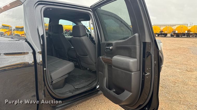 image for item ES5940 2022 GMC Sierra 1500 Crew Cab pickup truck