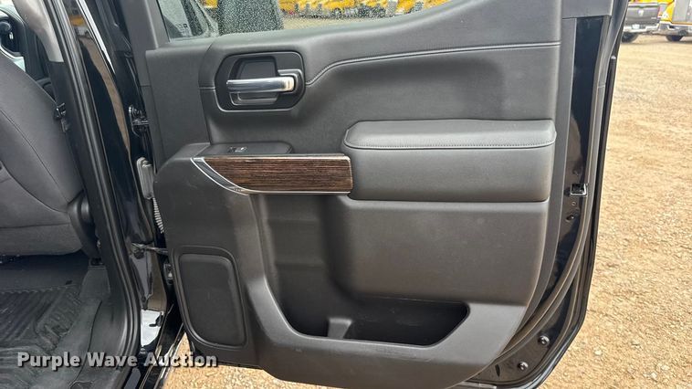 image for item ES5940 2022 GMC Sierra 1500 Crew Cab pickup truck