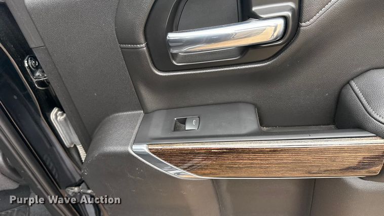 image for item ES5940 2022 GMC Sierra 1500 Crew Cab pickup truck