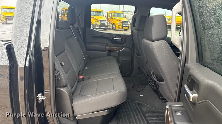 image for item ES5940 2022 GMC Sierra 1500 Crew Cab pickup truck