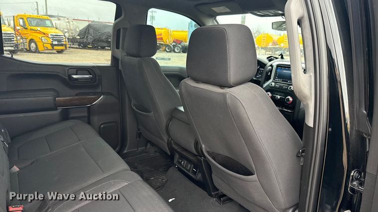 image for item ES5940 2022 GMC Sierra 1500 Crew Cab pickup truck