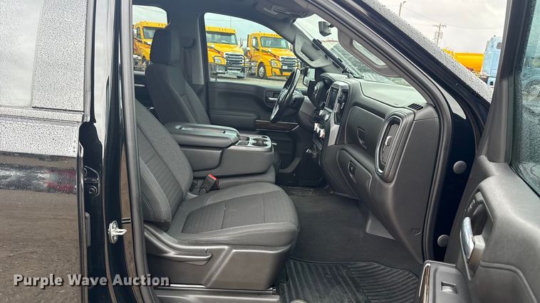 image for item ES5940 2022 GMC Sierra 1500 Crew Cab pickup truck