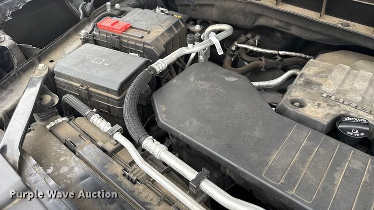 image for item ES5941 2022 Chevrolet Silverado 1500 Crew Cab pickup truck