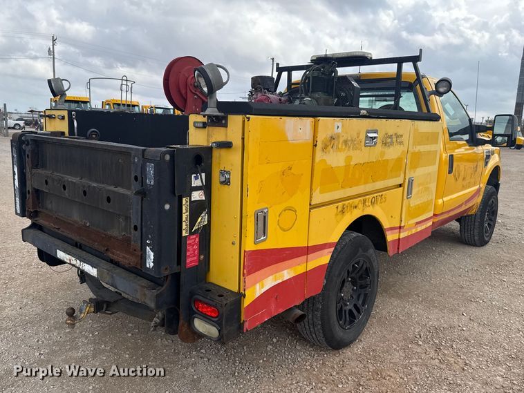 image for item ES5942 2009 Ford F250 Super Duty utility bed pickup truck