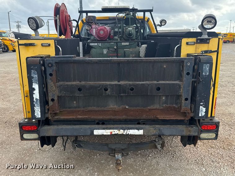 image for item ES5942 2009 Ford F250 Super Duty utility bed pickup truck