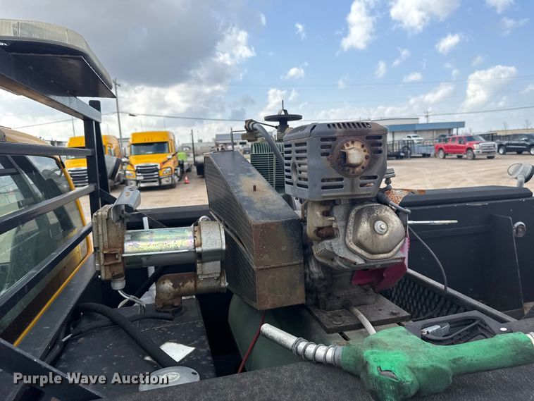 image for item ES5942 2009 Ford F250 Super Duty utility bed pickup truck