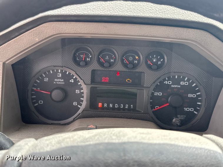 image for item ES5942 2009 Ford F250 Super Duty utility bed pickup truck